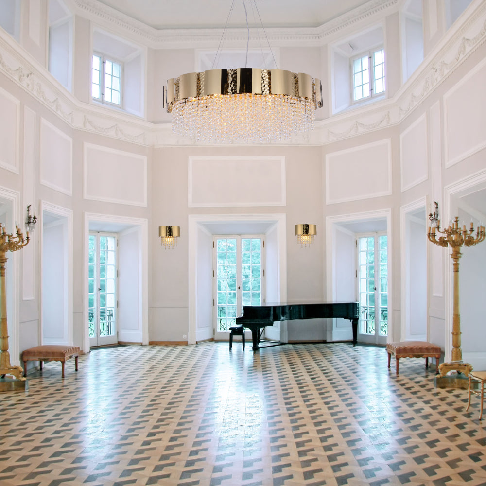 Стена светильник с димплированными кристальными бусинами в старом золоте, идеален для гостиных в классическом стиле.