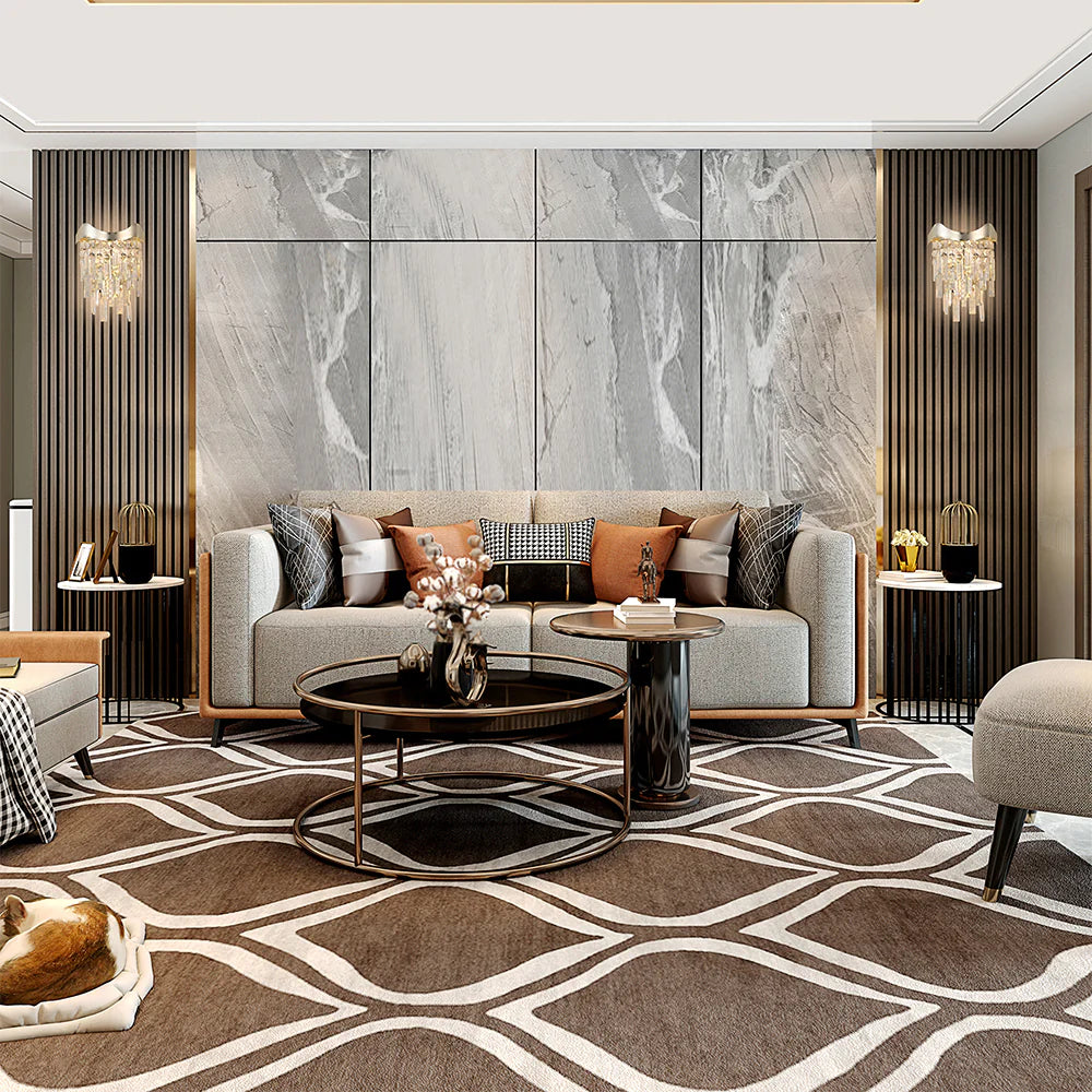 Основное изображение хрустальной бра с золотистым креплением, идеально для гостиных в классическом стиле.