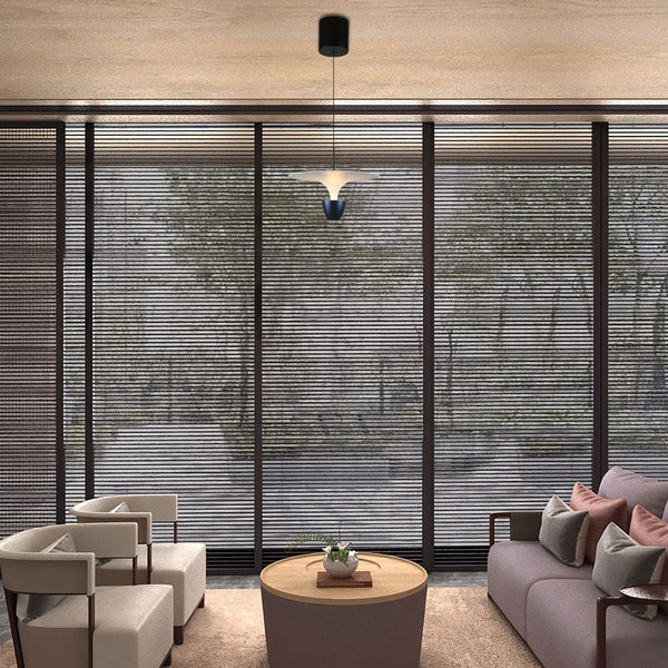 Подвесной светильник в стиле лофт с регулируемой яркостью, идеально подходит для оформления столовой или гостиной.