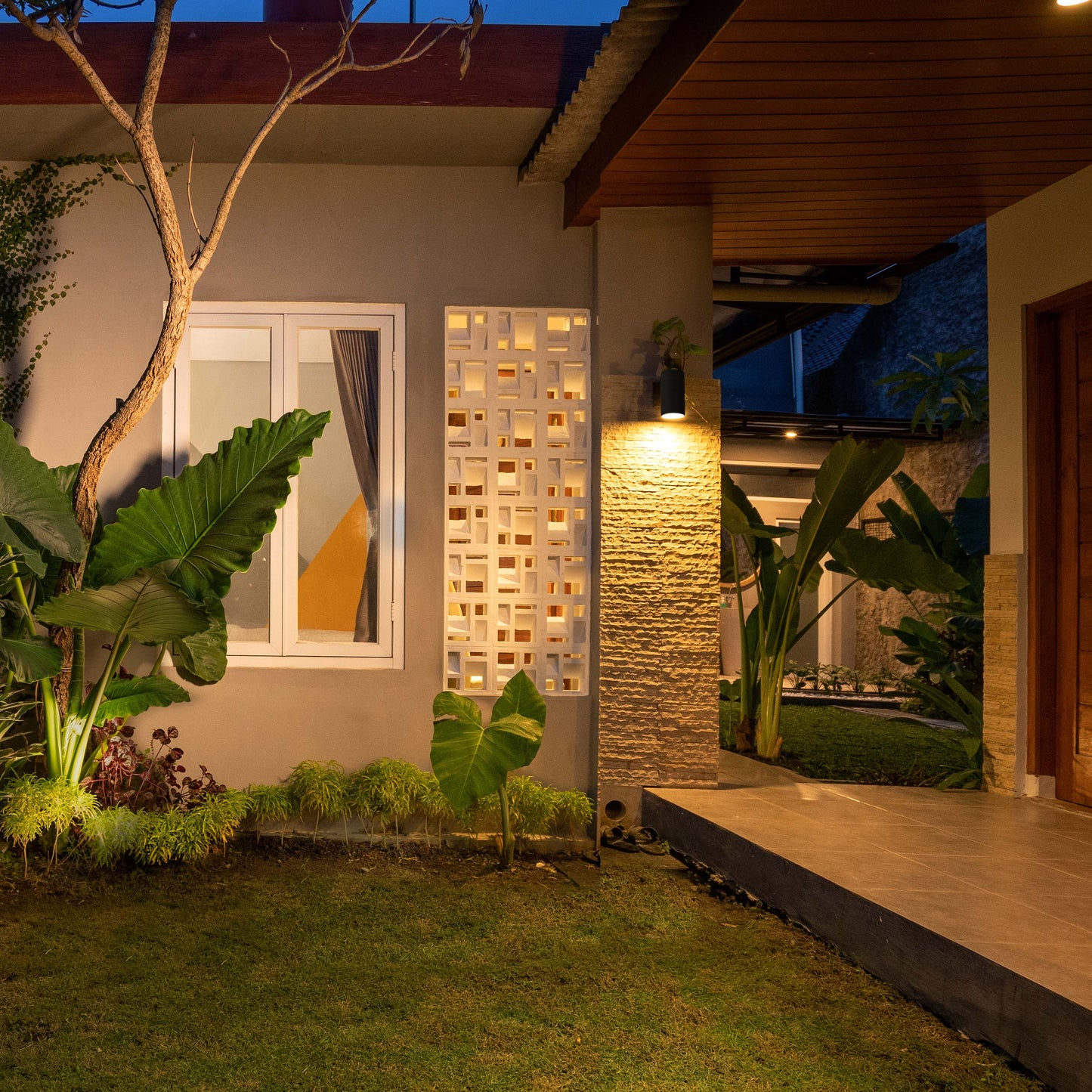 Настенный светильник LED B250-1 ECO (1×20W / 2×20W, COB, серый, 3000K / 4000K, IP54)