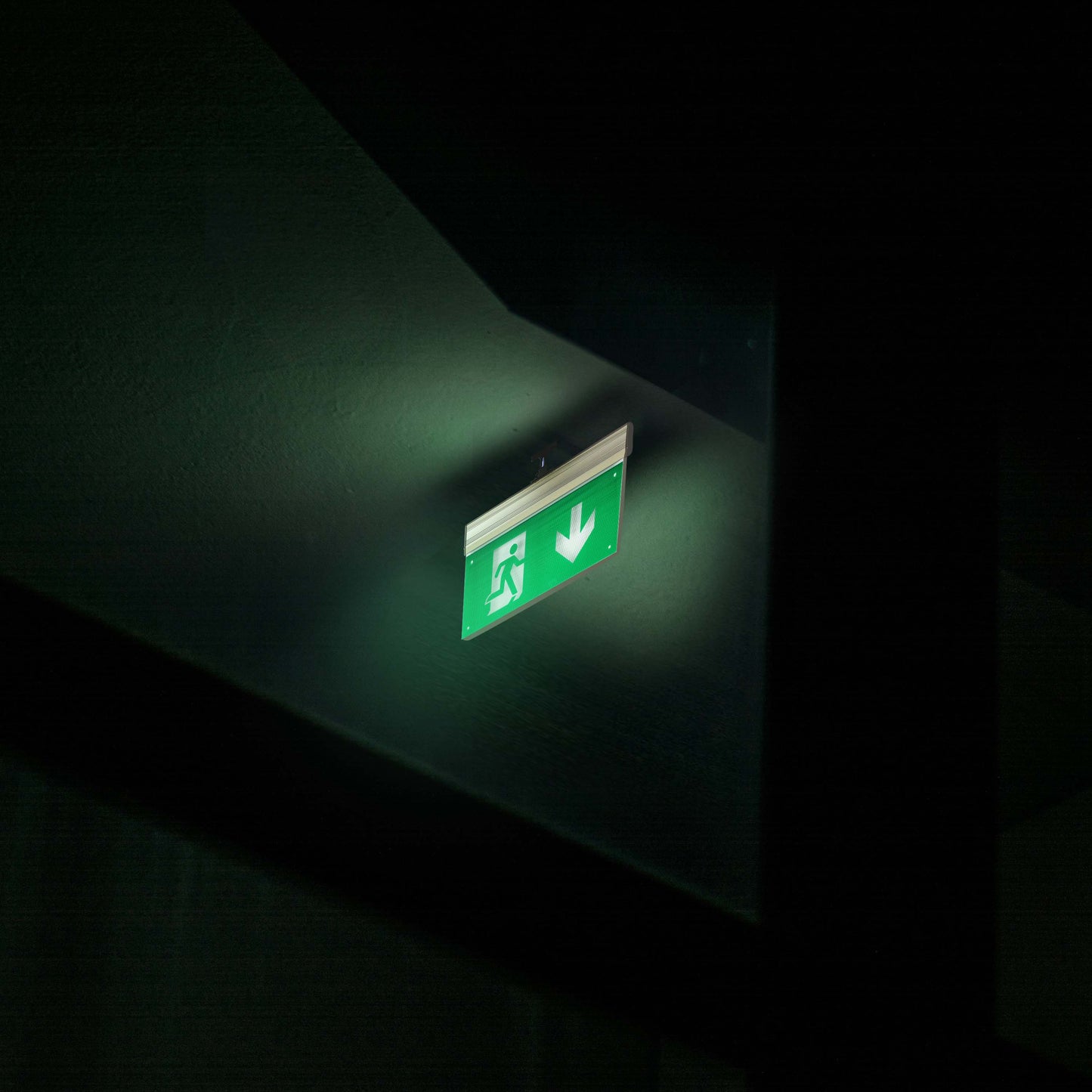 Аварийный световой указатель LT-46360