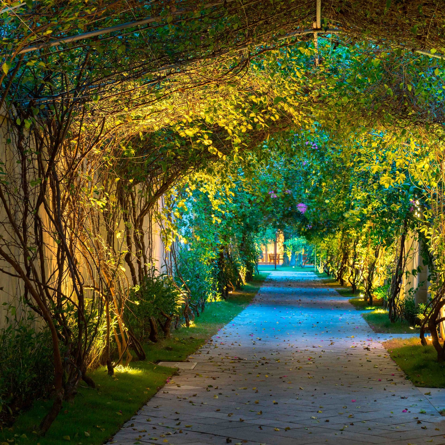 Парковый LED Светильник R7300-SPIKE (IP65)