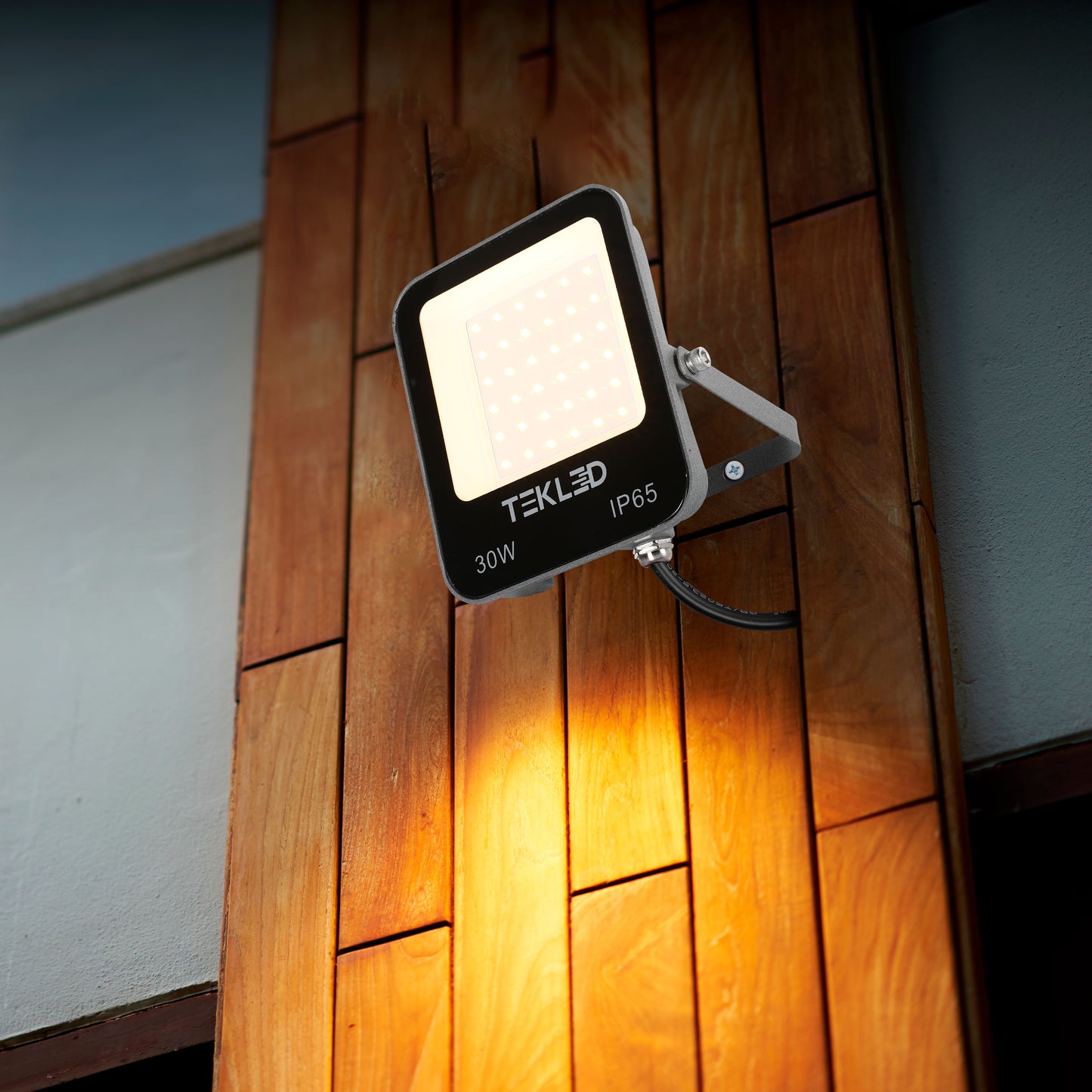 Прожектор LED NEW (20W/30W, Black, IP65)