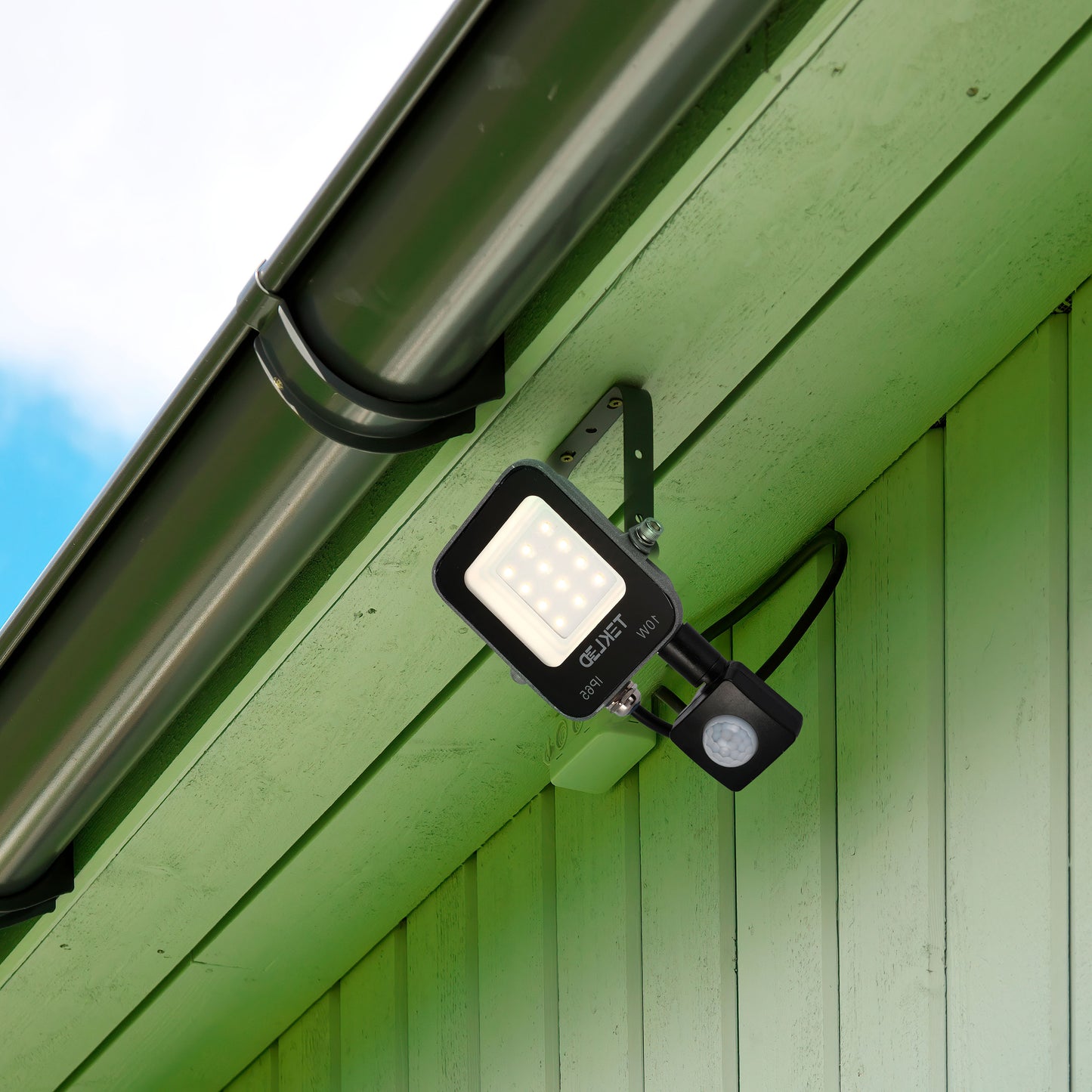 Прожектор LED SMD SENSOR (IP65)