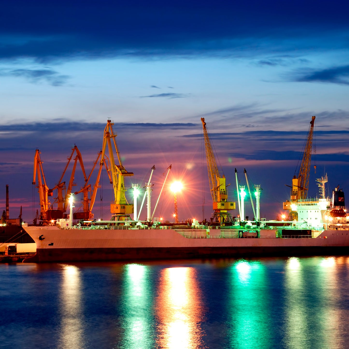 Прожектор LED CN150/200 NEW (IP65)