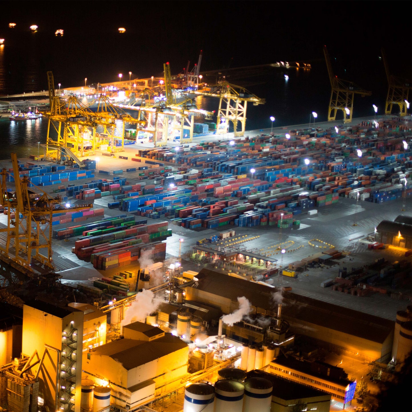 Прожектор LED CN150/200 NEW (IP65)