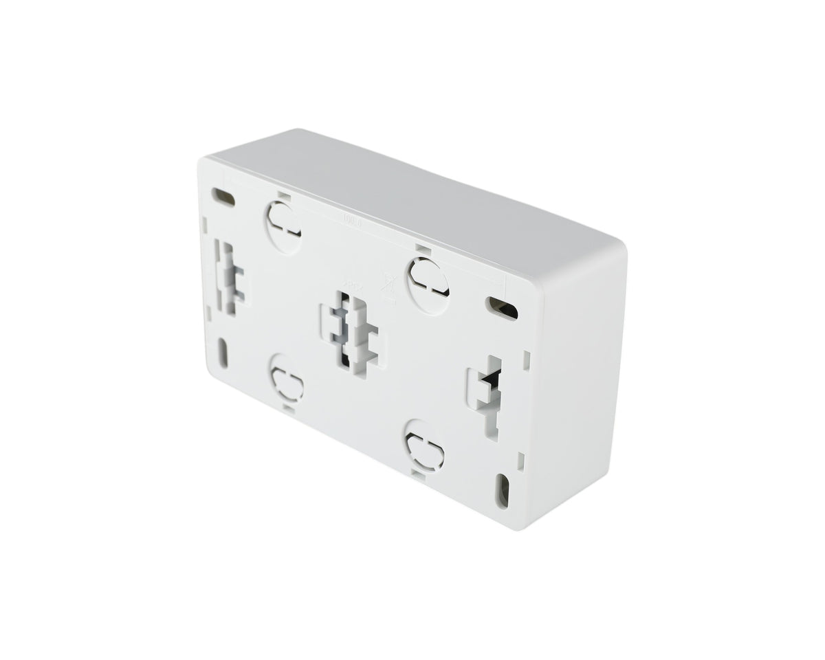 Выкл + розетка с заземл наруж  белый KANSO (TEKLED Electric)72/6