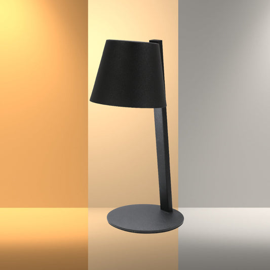 Портативная солнечная LED-лампа для улицы, идеальна для террасы и снаружи в современном декоре.